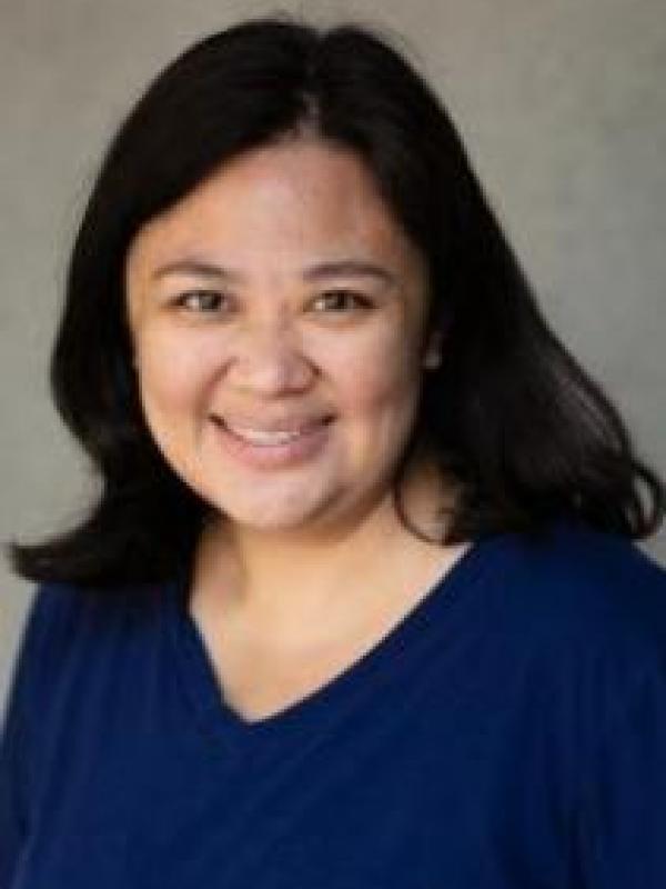  Kristine Cortes 